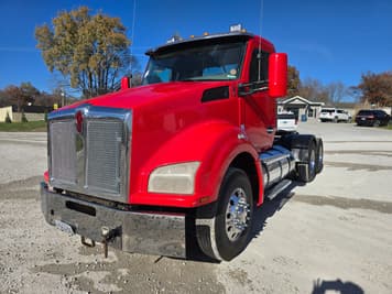 Main image Kenworth T880